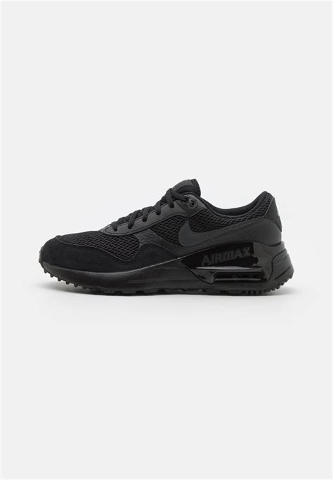 nike air max laag zwarton feet|Nike Air Max feet.